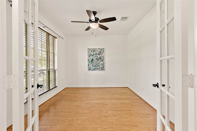 118 Hearthshire Cir, the Woodlands, TX 77354 - photo 5