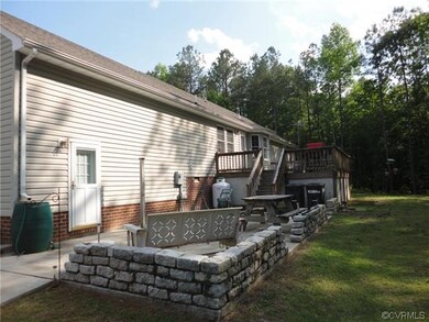 11118 Warwick Dr, Petersburg, VA 23805 - photo 7