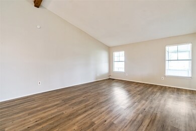 267 E Castle Harbour Dr, Friendswood, TX 77546 - photo 5