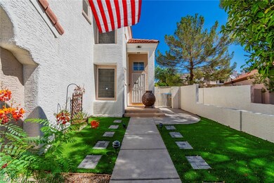 9804 Cactus View Ave, Las Vegas, NV 89117 - photo 2