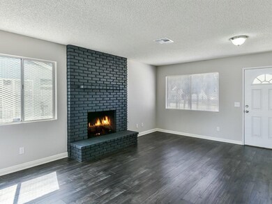 002_Living Room