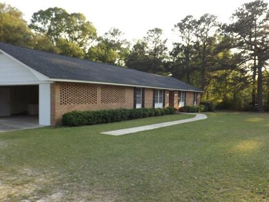 Attached 2 Car Garage