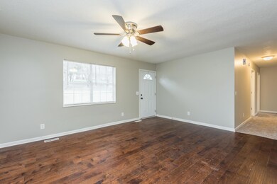 1195SnodderlyDr-3