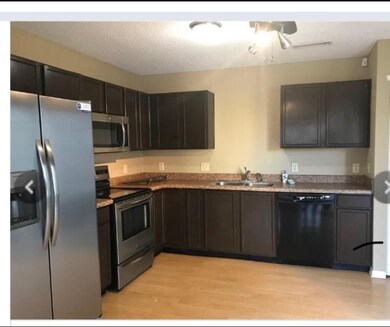 12700 Justice Crossing, Fishers, IN 46037 - photo 4