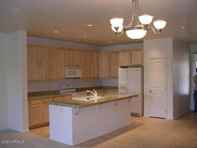 Kitchen breakfast bar