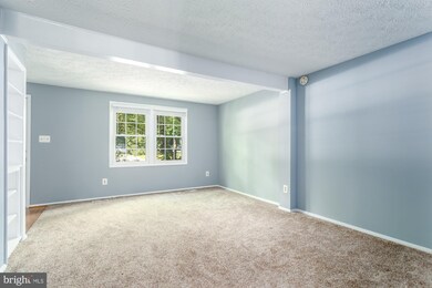 11523 Underoak Ct, Reston, VA 20191 - photo 7