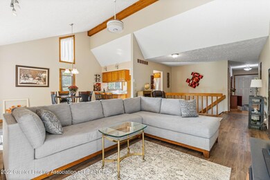 12-web-or-mls-1627-willow-creek-dr