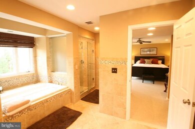 20852 Channel Ct, Sterling, VA 20165 - photo 3