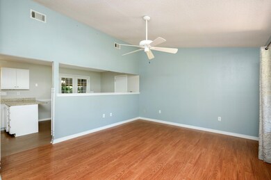 5-web-or-mls-102 Butler Cir-01