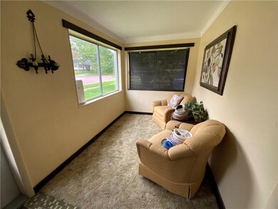 2837 Des Moines St, Des Moines, IA 50317 - photo 3