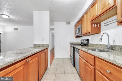 19613 Gunners Branch Rd unit C, Germantown, MD 20876 - photo 6