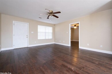 4617 Crow Ln, Little Rock, AR 72223 - photo 3