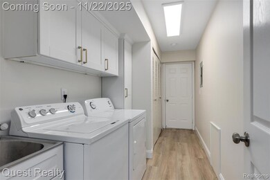 3498 Oakmonte Blvd unit 122, Rochester, MI 48306 - photo 7