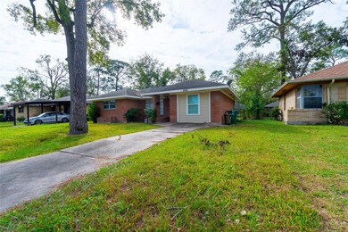 10201 Bretton Dr, Houston, TX 77016 - photo 2