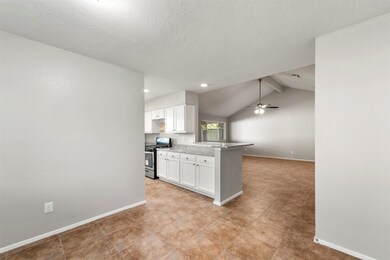 7226 Sonnet Glen Ln, Houston, TX 77095 - photo 5