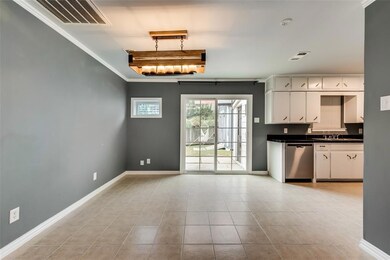 205 Myrtle Dr, Hurst, TX 76053 - photo 4