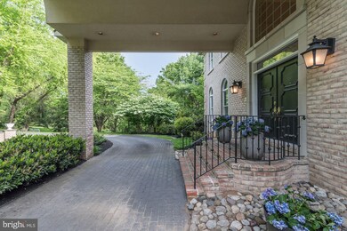 902 Hillstead Dr, Lutherville Timonium, MD 21093 - photo 2