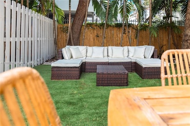 426 NE 26th St, Miami, FL 33137 - photo 7