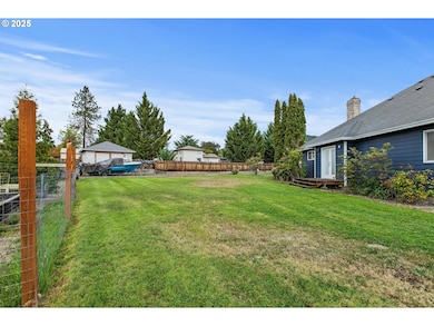 101 Aster St, Winchester, OR 97495 - photo 7