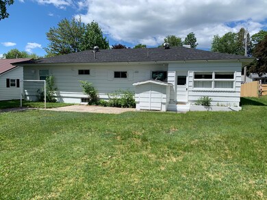 49 Michigan St, Millinocket, ME 04462 - photo 4