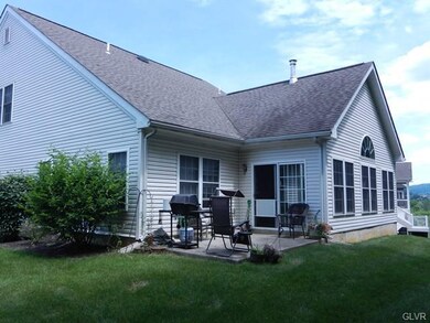 5112 Valley Stream Ln unit 49, Macungie, PA 18062 - photo 2