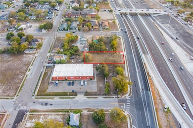 506 N Brownlee Blvd, Corpus Christi, TX 78401 - photo 2