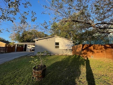 2910 Pecan Springs Rd unit A, Austin, TX 78723 - photo 5