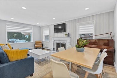 16 Piermont Ct, Melville, NY 11747 - photo 5