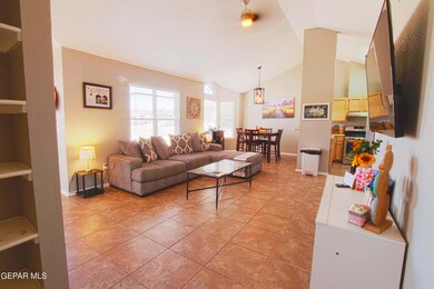 14485 Las Aguilas Dr, Horizon City, TX 79928 - photo 4