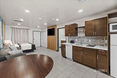 1879 W Peppertree Dr unit A10, Safford, AZ 85546 - photo 6