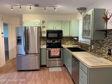 113 Quail Ct, Bushkill, PA 18324 - photo 6