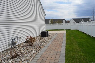 1229 Lindenwood Ln, Easton, PA 18040 - photo 6