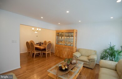 3010 Hickory Grove Ct, Fairfax, VA 22031 - photo 3