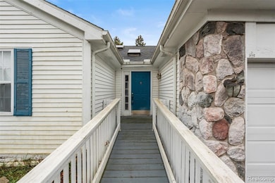 38185 Palmateer Rd, Westland, MI 48186 - photo 3