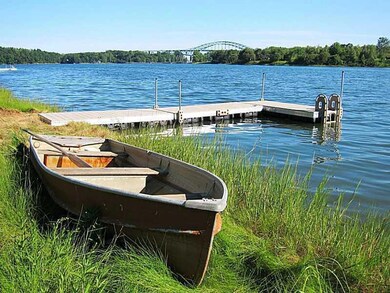 Waterfront/Dock/Pier. Your private...