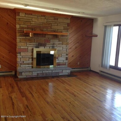 120 English Ivy Ct Ct, Long Pond, PA 18334 - photo 4