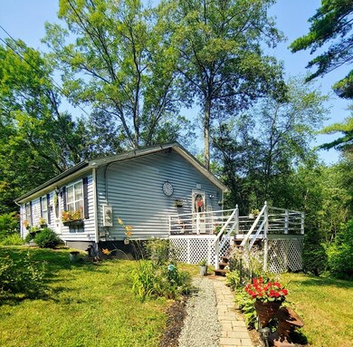 999 Daniel Shays Hwy, Athol, MA 01331 - photo 4