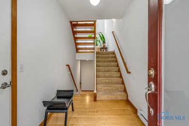 Spacious foyer area