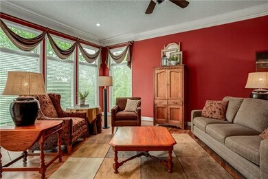 5825 Oakview St, Shawnee, KS 66216 - photo 7