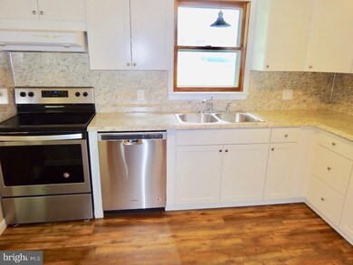 430 Good Ave, Womelsdorf, PA 19567 - photo 3