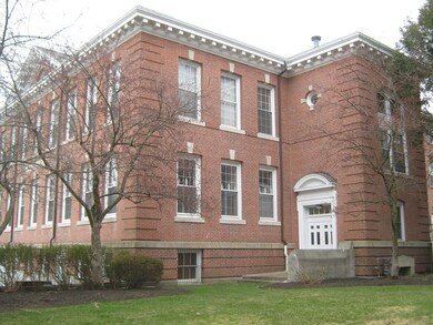 760 Highland Ave unit 14, Needham Heights, MA 02494 - photo 2