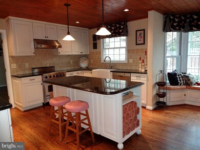 2904 Spring Lakes Dr, Davidsonville, MD 21035 - photo 5