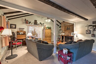 IMG_9802_3_4_5_6_7_8Interior01-1