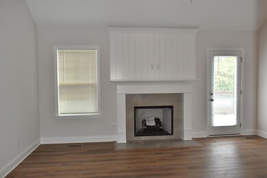 7249 Mercedes Ln, Ooltewah, TN 37363 - photo 5