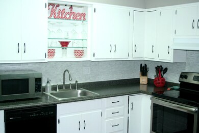 kitchen_2-e.jpg