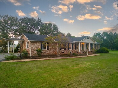 204 Greenbriar Ave, Shelbyville, TN 37160 - photo 3