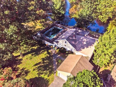 173 Cottage Rd, Enfield, CT 06082 - photo 3