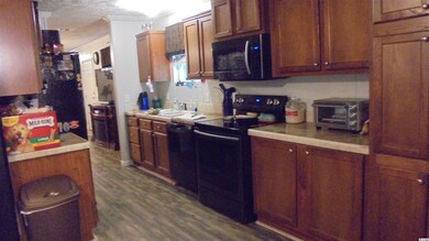 178 Crepe Myrtle Dr, Loris, SC 29569 - photo 2