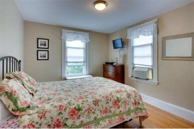 10 Phelps St, Salem, MA 01970 - photo 3