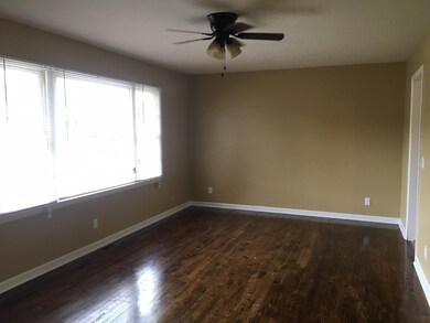 622 Mac St, Shelbyville, TN 37160 - photo 4